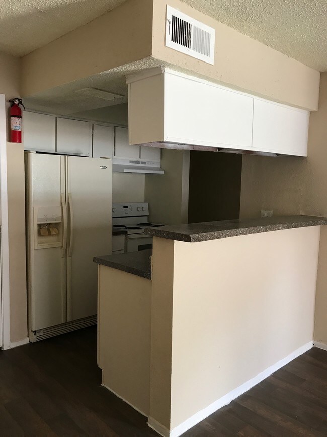 Foto del edificio - 13502 Northborough Dr
