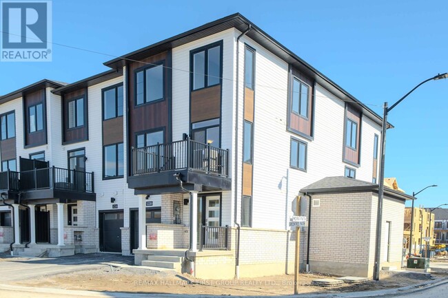 Building Photo - 1220 Greentree Path