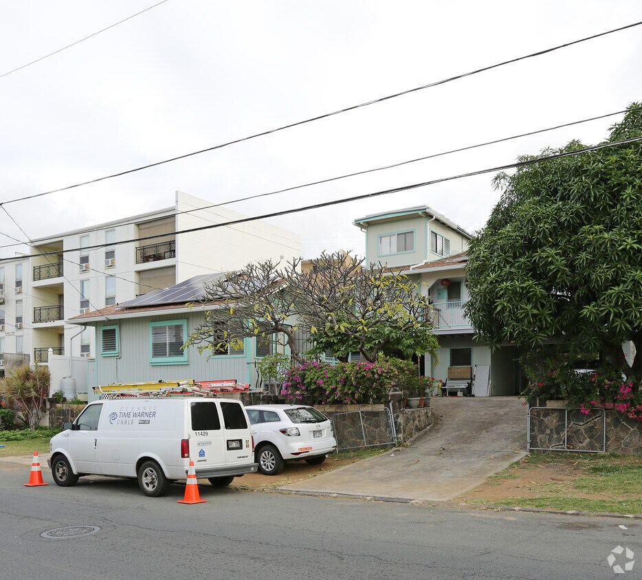 Building Photo - 310 Magellan Ave
