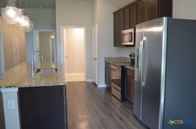 Foto del edificio - 3414 Addison St