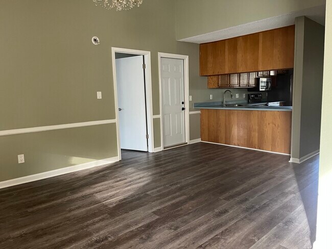 Foto del edificio - 3708 Carrington Pl