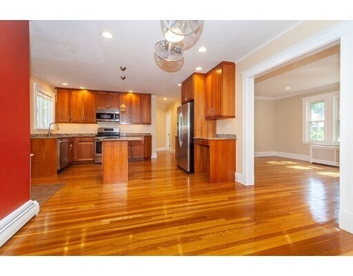 Building Photo - 103 Athelstane Rd