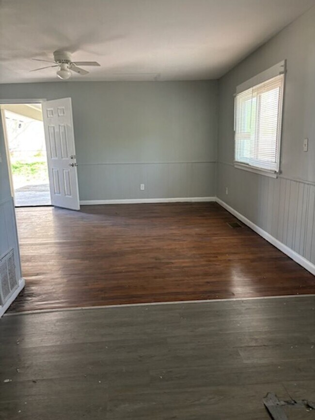 Foto del edificio - 2846 Marydale Dr