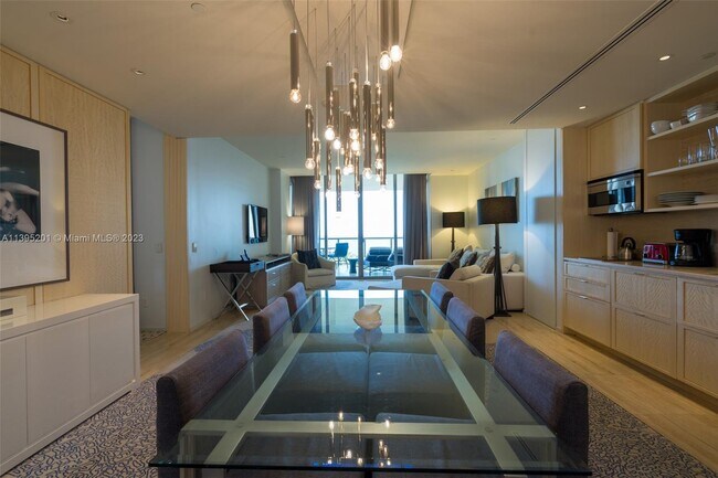 Foto del edificio - 9703 Collins Ave