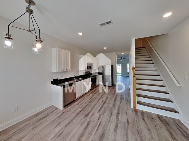 Building Photo - 2404 Eagle Creek Ct