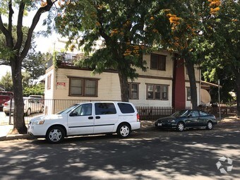 Primary Photo - 2874 W 15th St