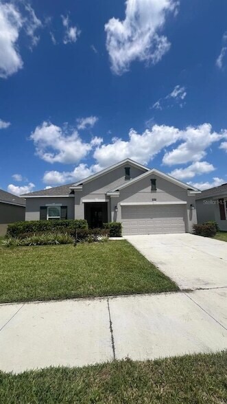 Foto del edificio - 4027 Ambrose Ave