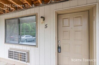 Building Photo - 3950 N Cherry St