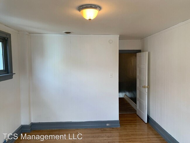 Building Photo - 3 br, 2.5 bath House - 1372 Anchor St.