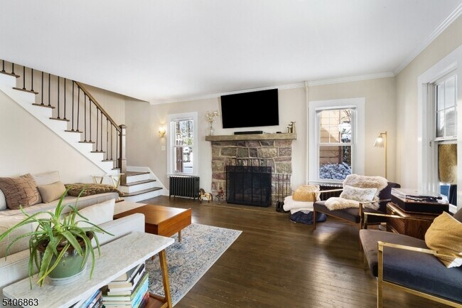 Foto del edificio - 11 Longview Trail E