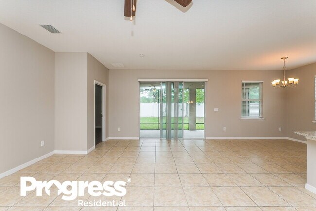 Foto del edificio - 413 Blakely Ct