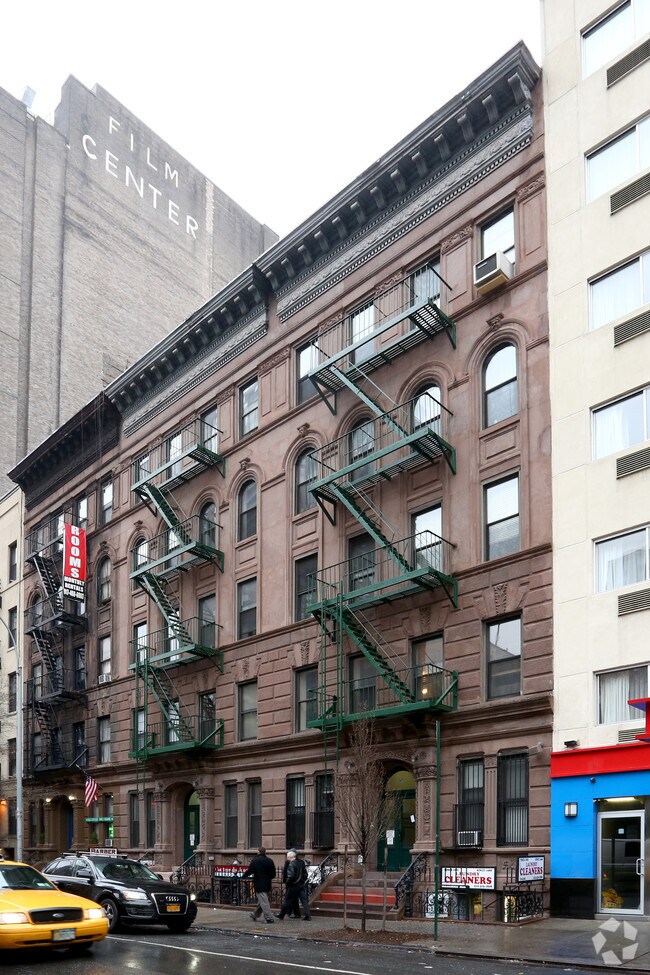 Foto principal - 349 W 44th St