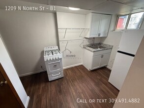 Building Photo - 1209 North North Street