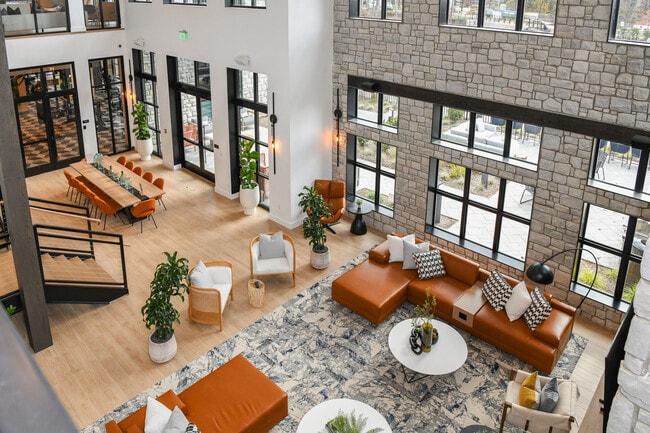 Foto del edificio - NOVEL Mallard Creek by Crescent Communities