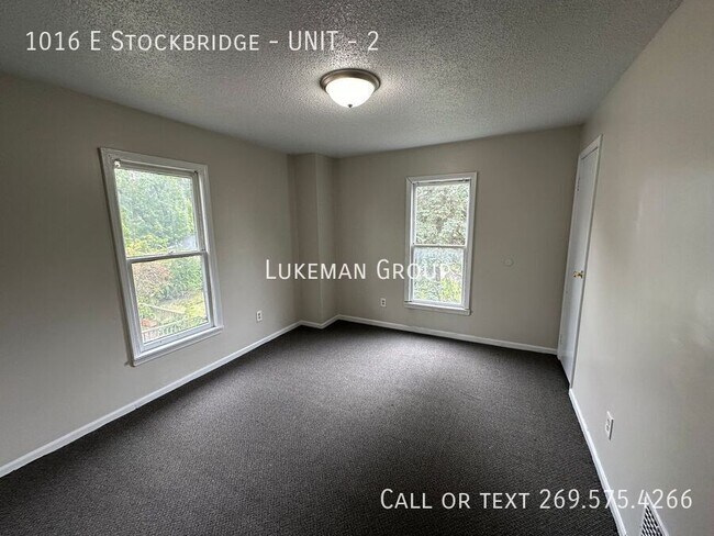 Foto del edificio - 1016 E Stockbridge Ave
