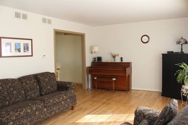 Building Photo - 4 br, 1.5 bath House - 22926 Glenmoor Heights