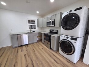 Building Photo - 5506 Campbell Ave