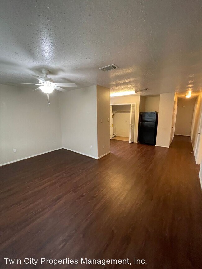 Building Photo - 4 br, 2 bath House - 304 B Richards