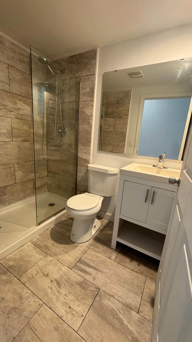 Building Photo - 542 SW 3rd St