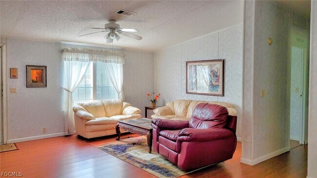 Building Photo - 4555 Pioneer 16th St