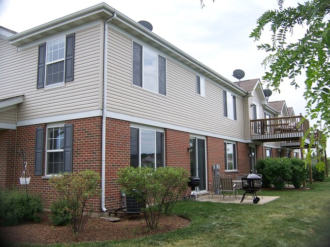 Building Photo - 600 Legend Ln