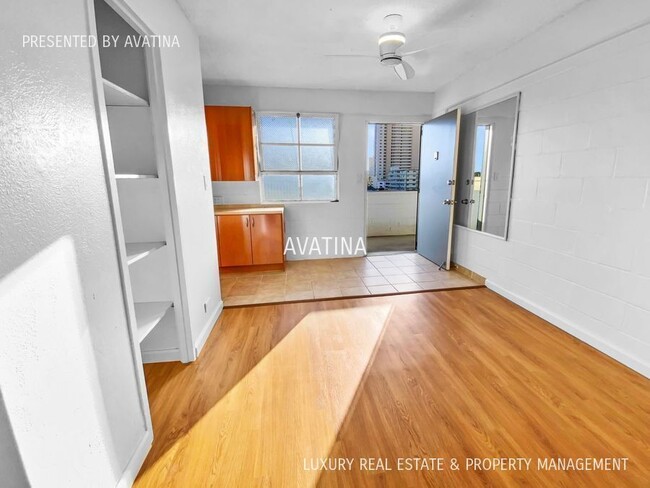 Building Photo - 837 Kapahulu Ave