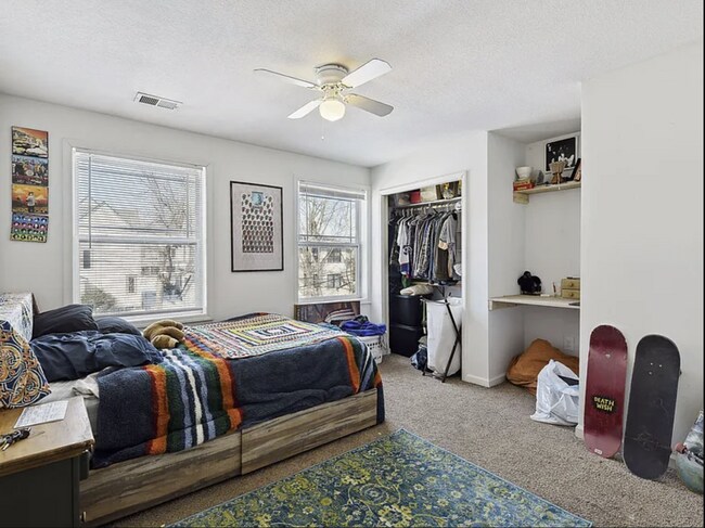 Foto del edificio - 3108 Colfax Ave S