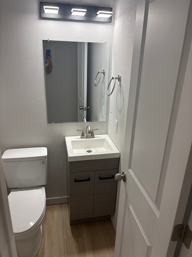 Foto del edificio - 3112 N St