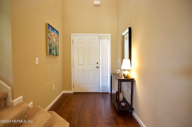 Building Photo - 13521 Montecito Pl