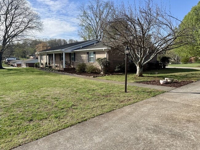 Building Photo - 4527 Terrace View Rd