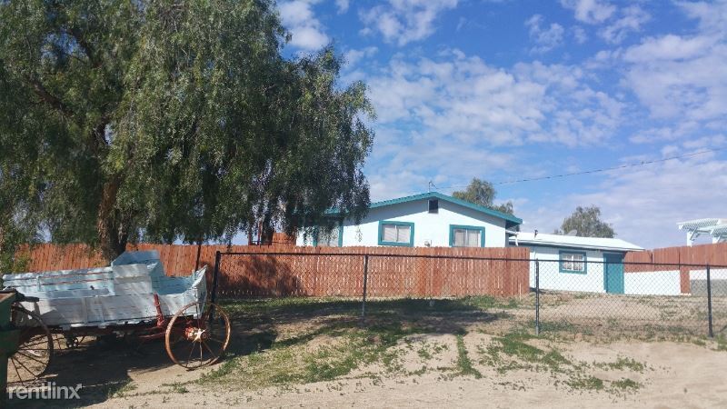 Primary Photo - 1 br, 1 bath Apartment - 44285 Sage Rd