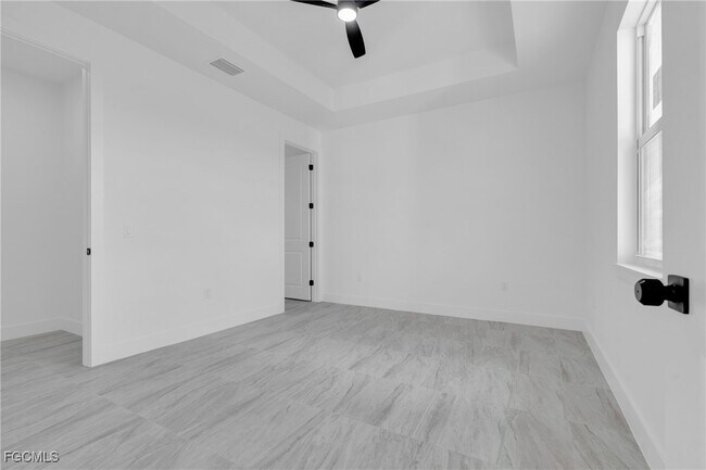 Foto del edificio - 5139 Centennial Blvd