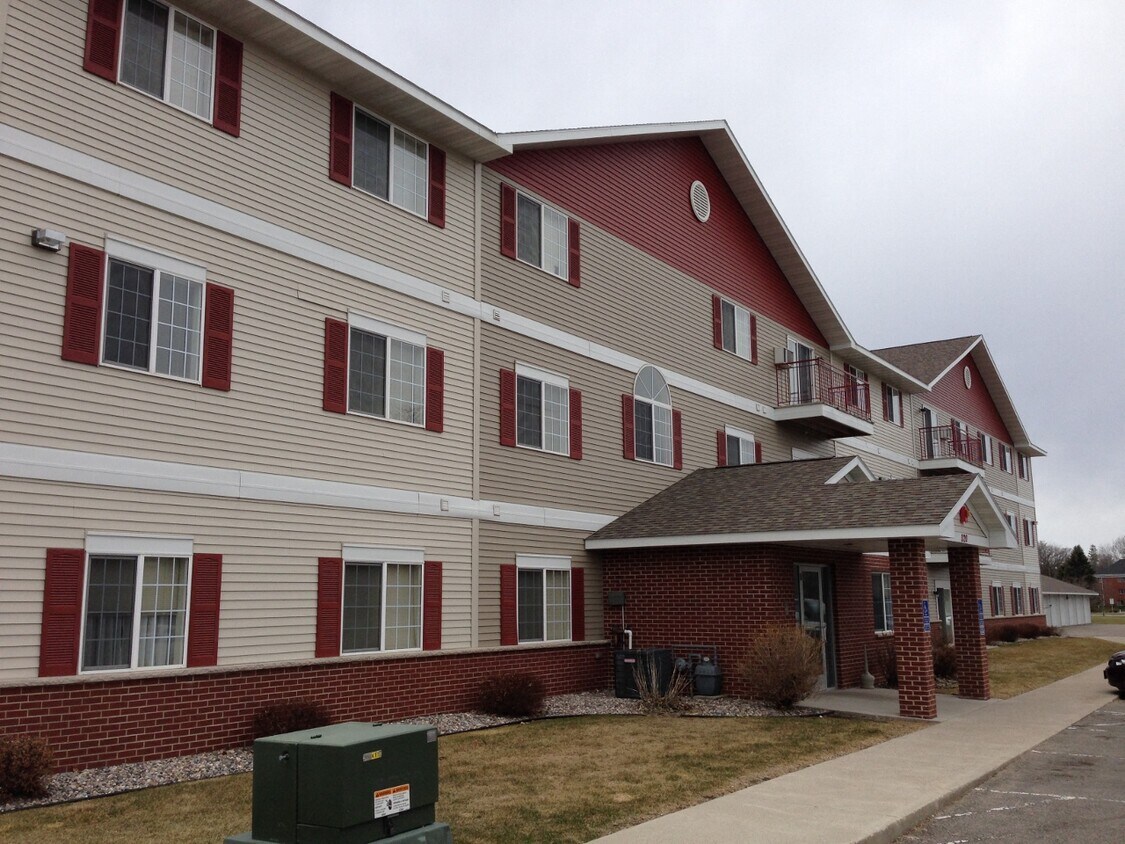 Somerset Apartments Apartments in Fergus Falls, MN