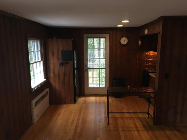 Building Photo - 2 Weston Rd