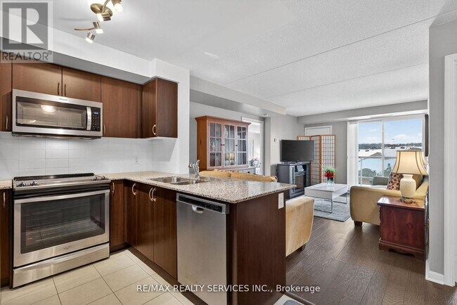 Building Photo - 50 Via Rosedale
