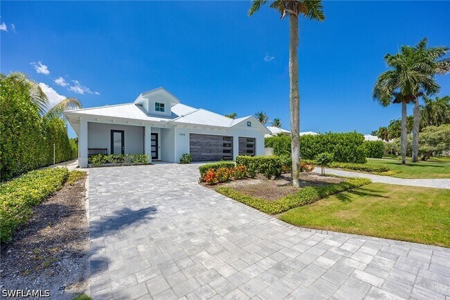 Building Photo - 1232 Royal Palm Dr