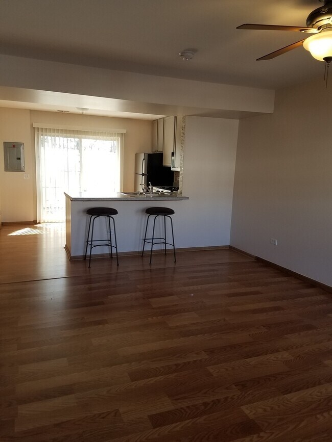 Foto del edificio - 651 W Liberty St