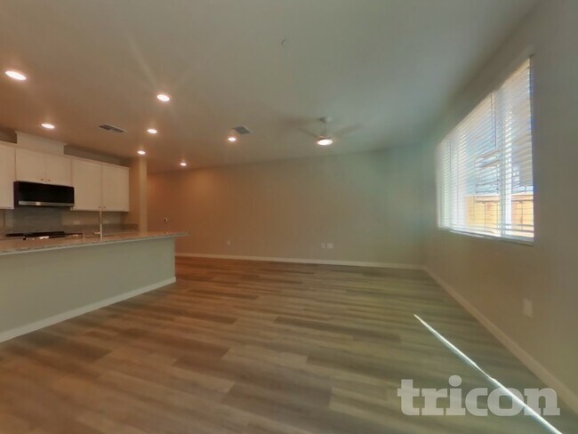 Foto del edificio - 6 Adella Pl