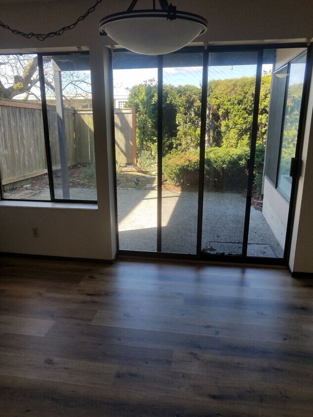Foto principal - Estes Triplex