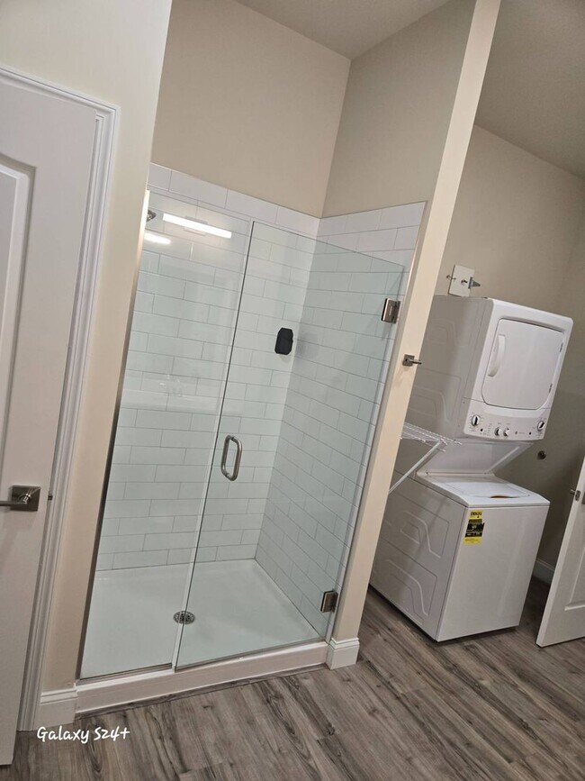 Building Photo - 34 Frederick St