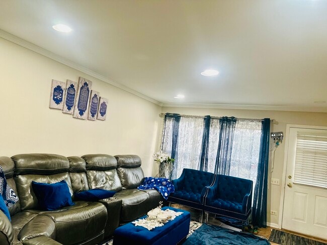 Foto del edificio - 225 Port Royal Cir
