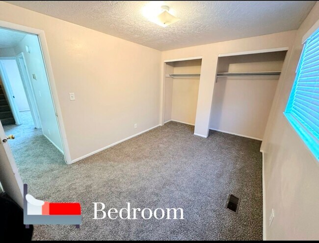 Foto del edificio - CS-108 W 250 S