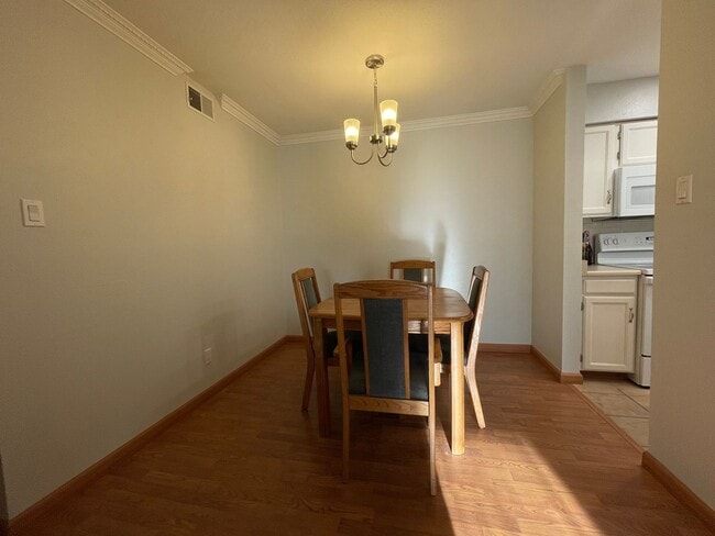Foto del edificio - Furnished Oppenheimer Condo; Shorter Lease Options; Unit 212