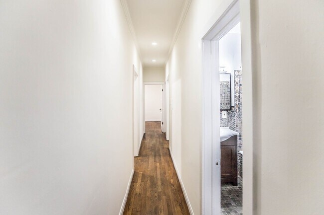 Foto del edificio - 1435 N Las Palmas Ave