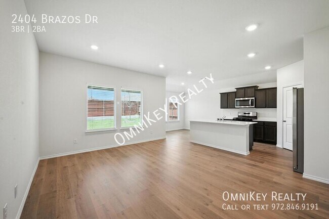Building Photo - 2404 Brazos Dr