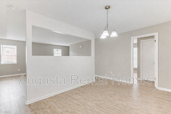 Building Photo - 3033 Old Powderhouse Rd