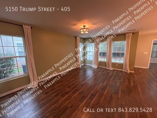 Building Photo - 5150 Trump St