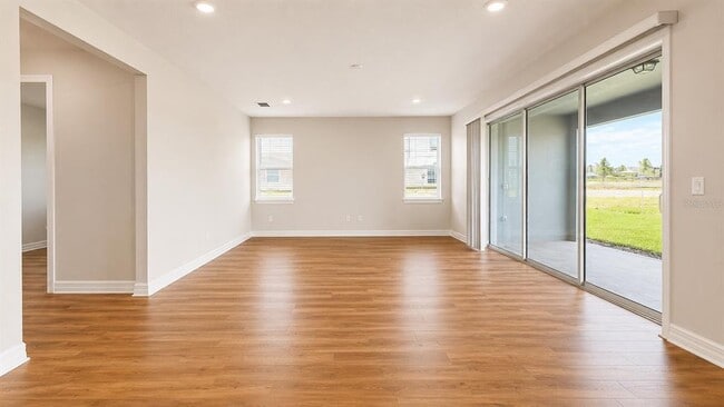 Foto del edificio - 16628 Silver Brook Wy