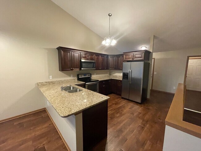 Building Photo - 2644-48 W Timberlake Dr