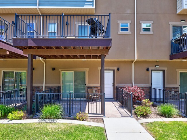 Foto del edificio - 3888 1530 W